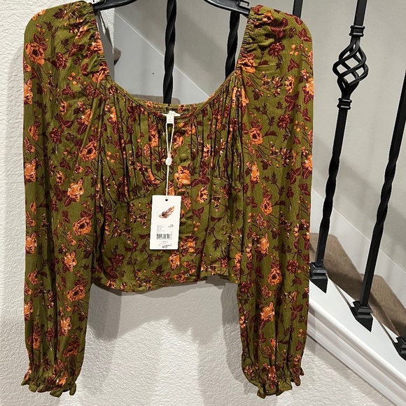 Chelsea & Violet Tops - - NWT Chelsea and Violet Juniors S Blouse